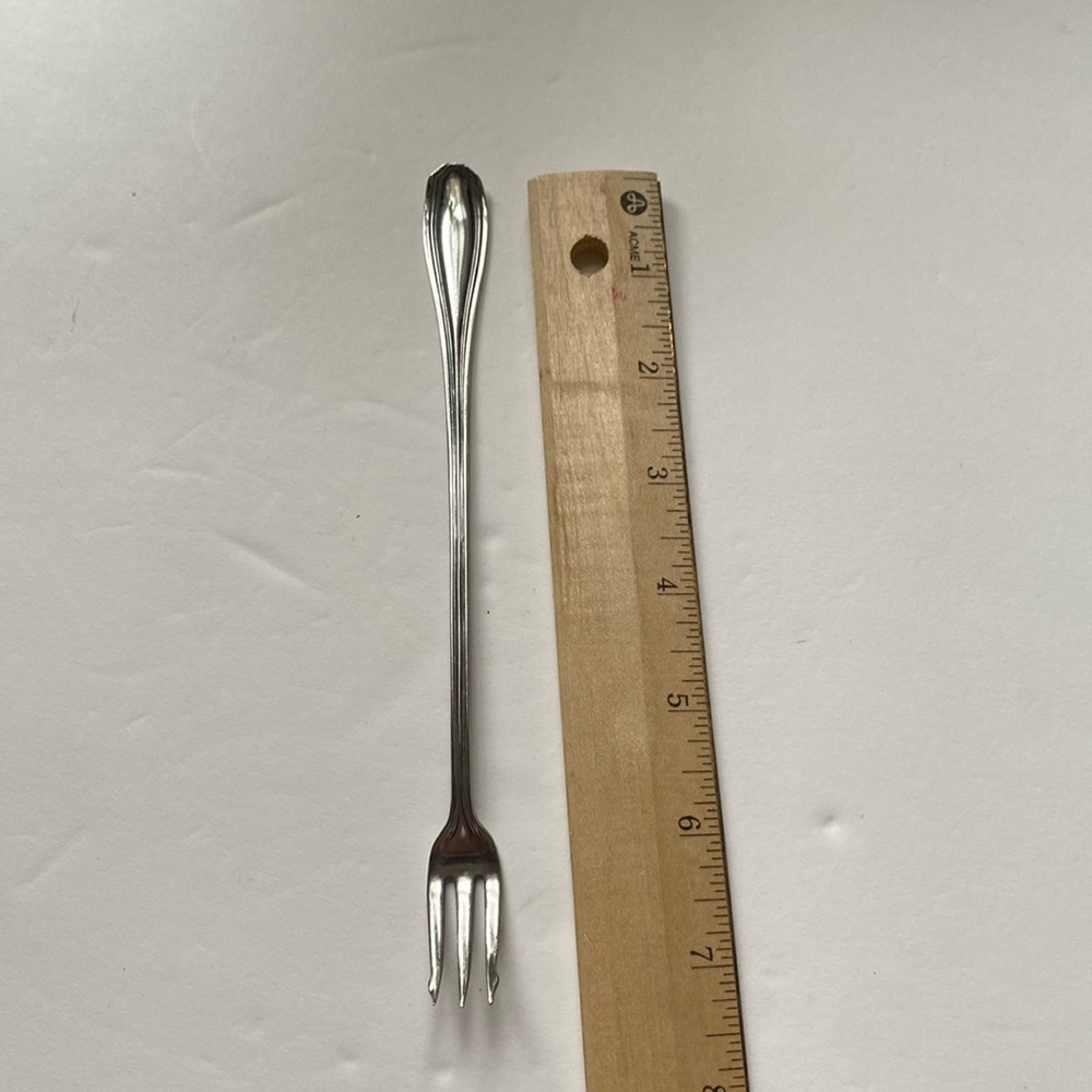Wm Rogers and Son vintage silver plate cocktail seafood fork.